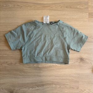 Cropped Sage Green Short Sleeve Sweatshirt